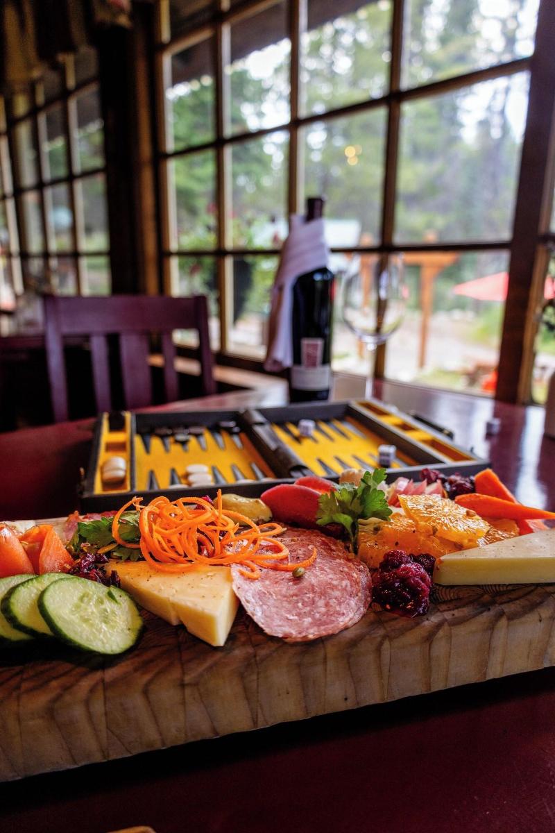 Storm Mountain Lodge Cabins Dining image