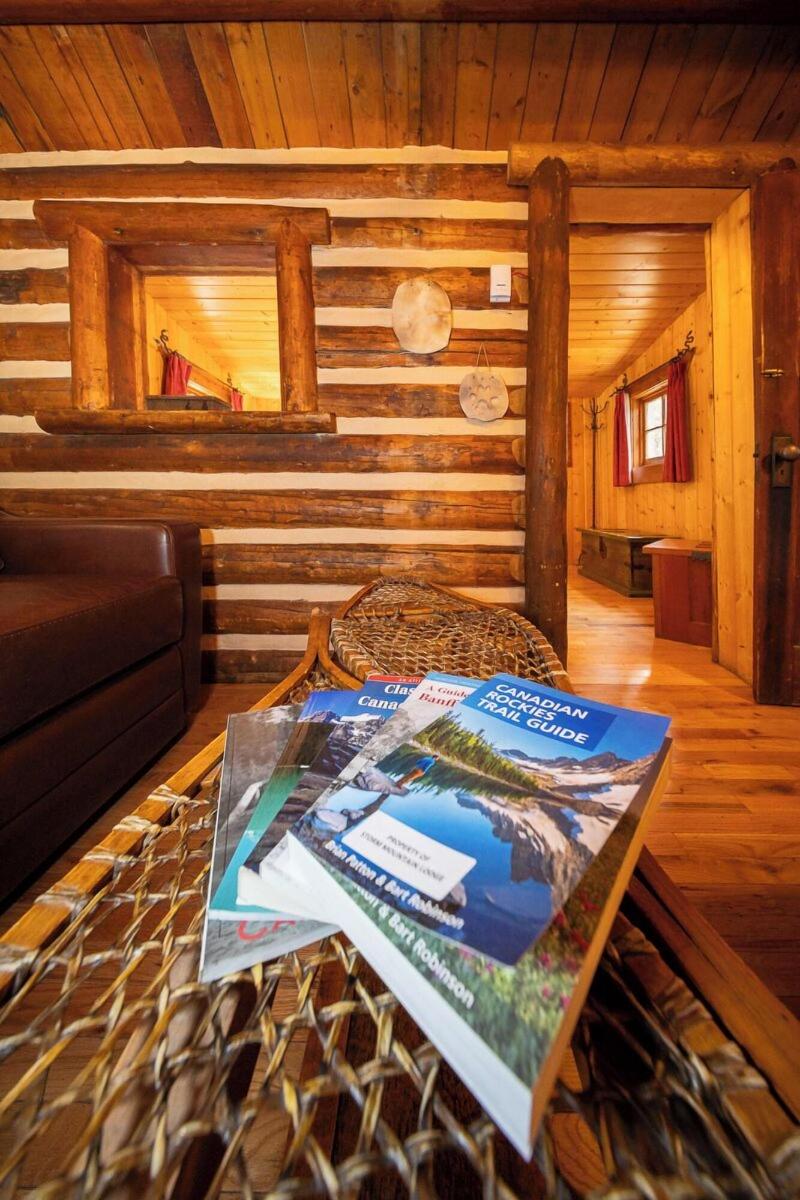 Storm Mountain Lodge Cabins Dining image