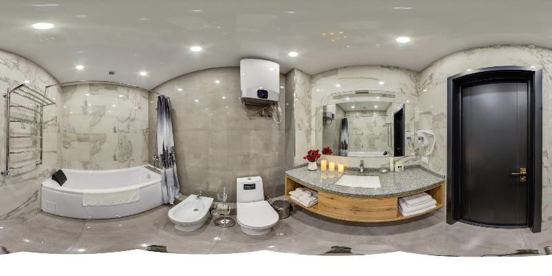 Aurum Hotel image