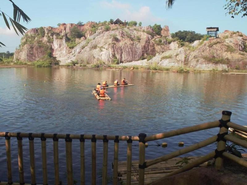 Tadom Hill Resorts image