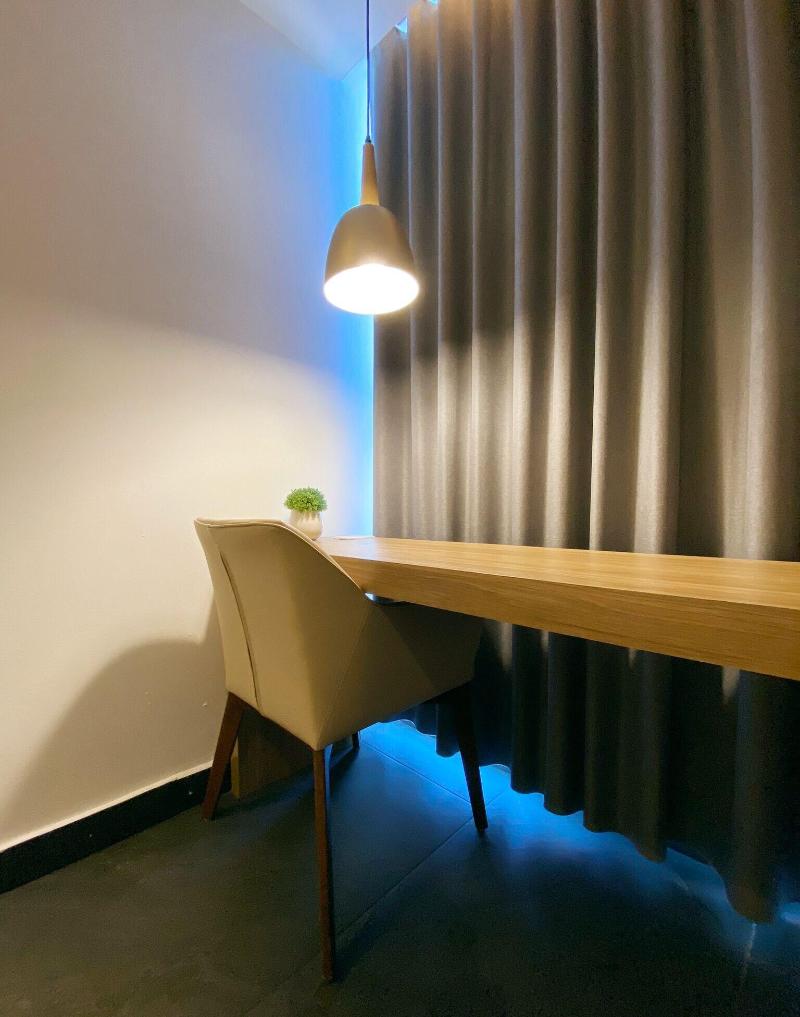 B S Suites image
