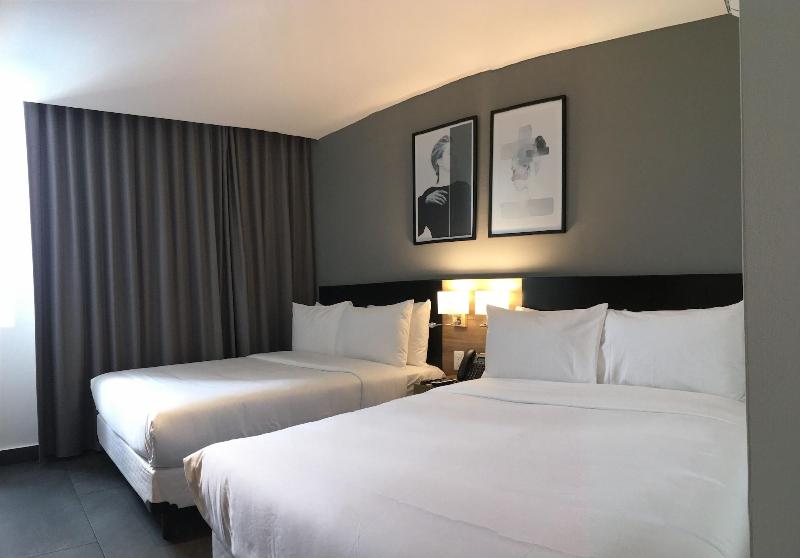 B S Suites image