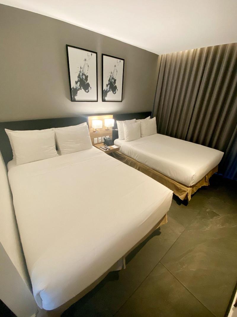 B S Suites image