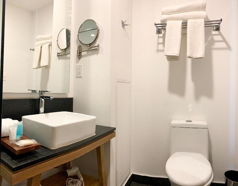 B S Suites image