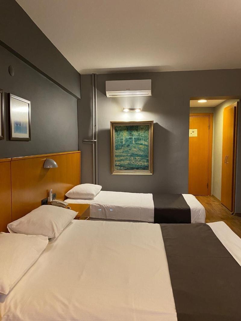 Simisso Hotel image