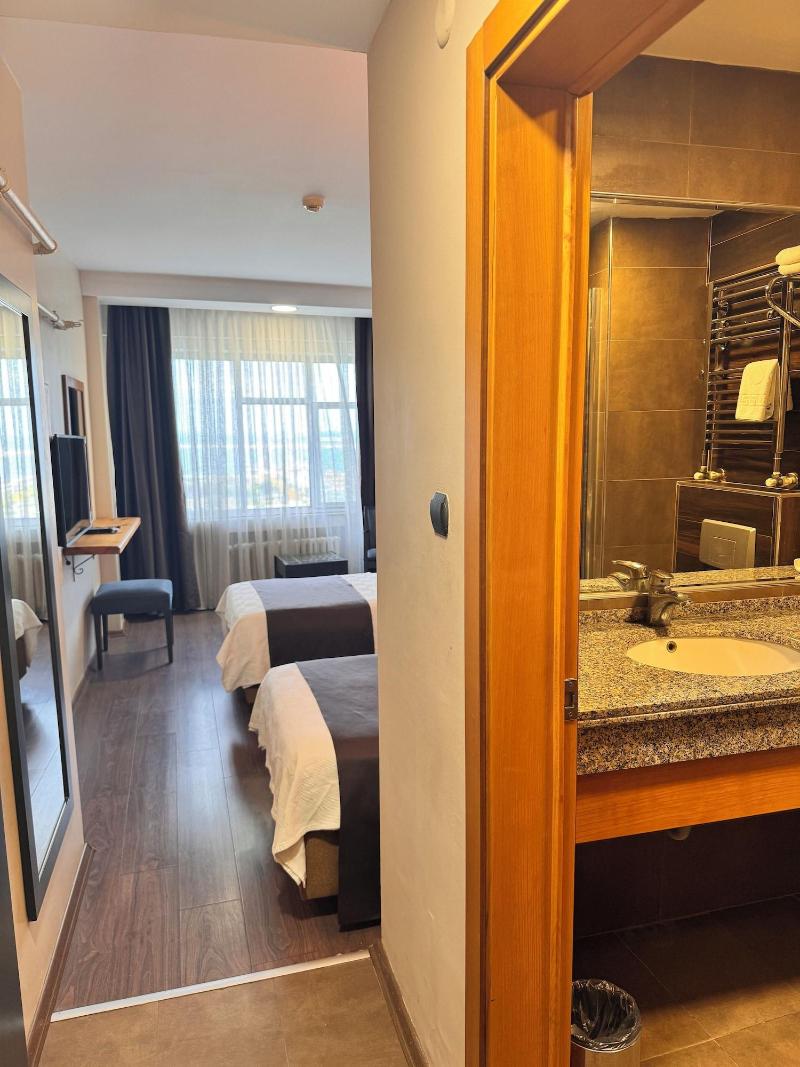 Simisso Hotel image
