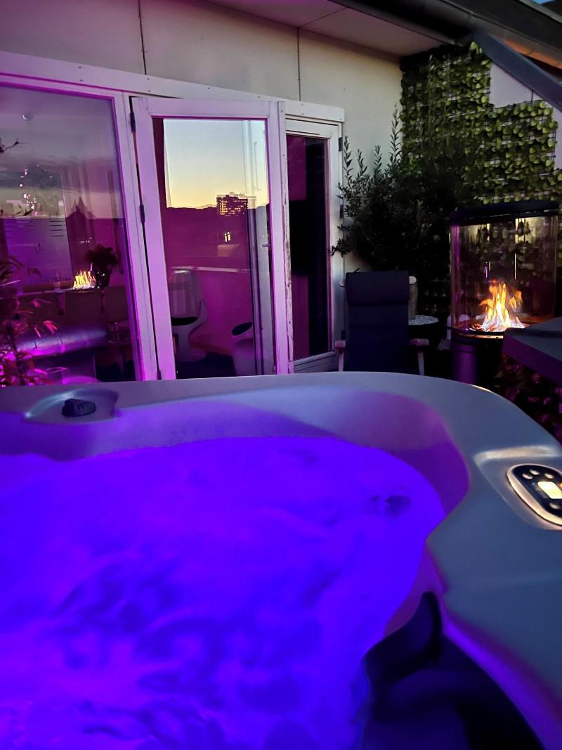 Mortens Kro Restaurant Suites image