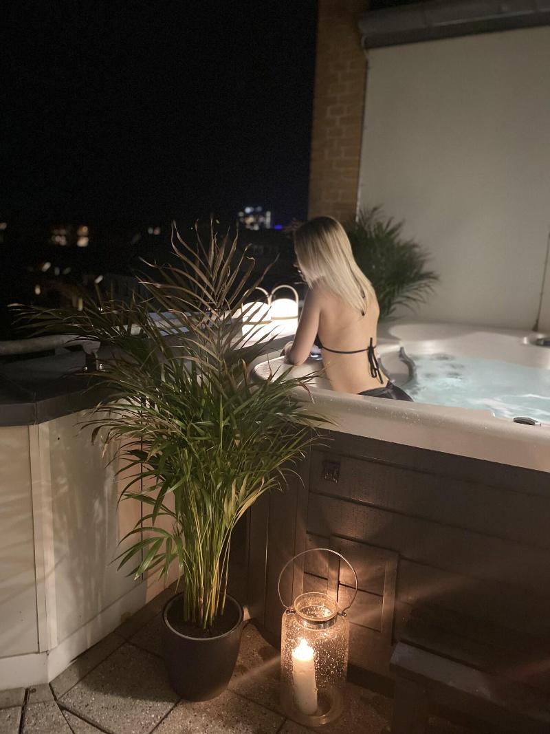 Mortens Kro Restaurant Suites image