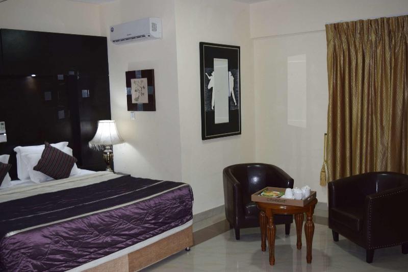 Kanem Suites image