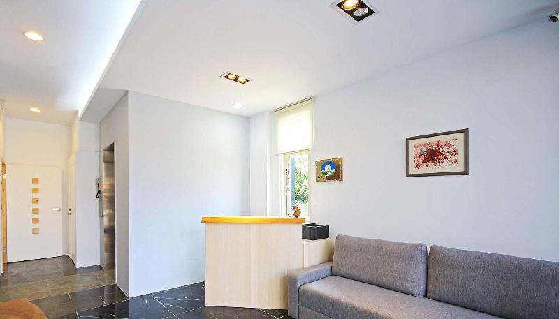 House16 image