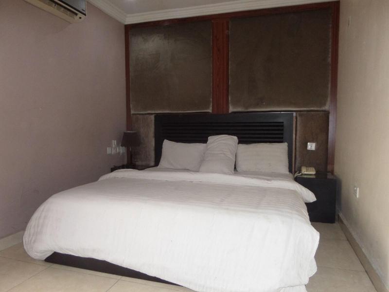 Serena Hotel Suites image