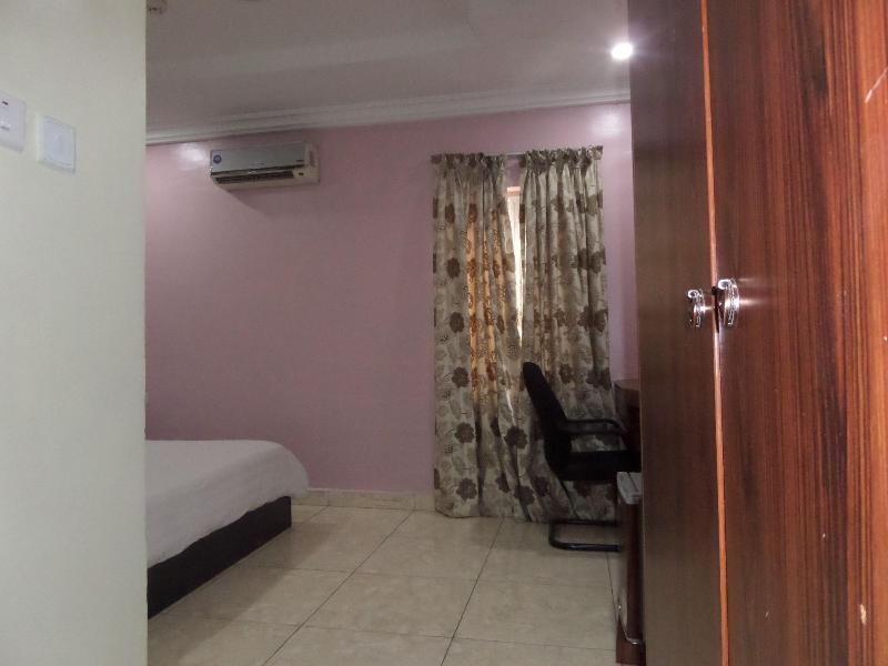 Serena Hotel Suites image