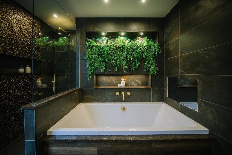 Absoluxe Suites image