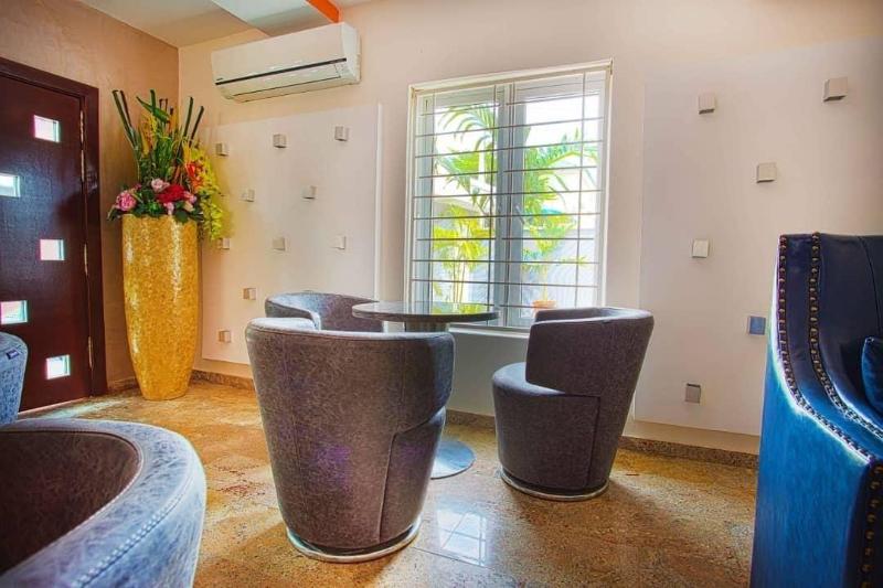 H21 Apartments Lounge image