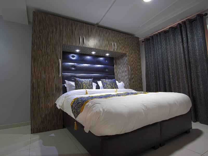 H21 Apartments Lounge image