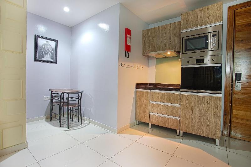 H21 Apartments Lounge image