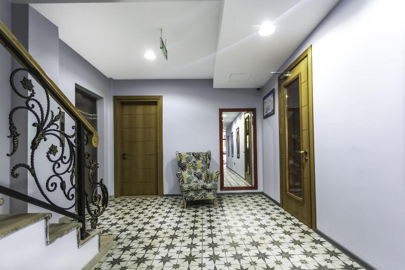 Hotel London image