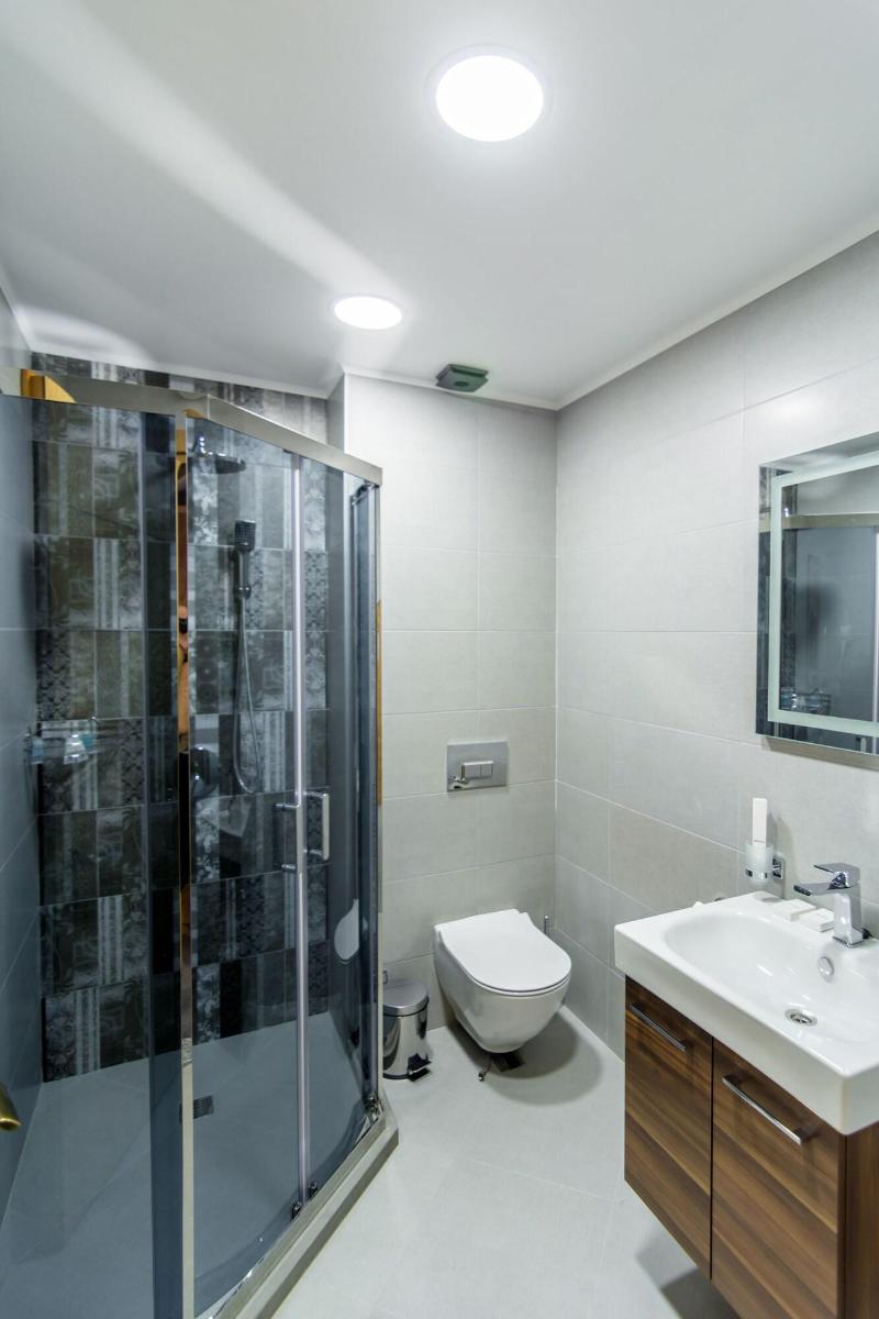 Hotel London image