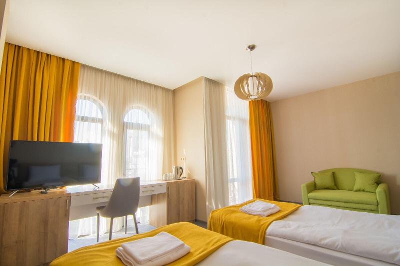 Hotel London image
