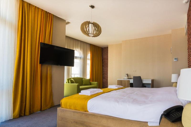 Hotel London image