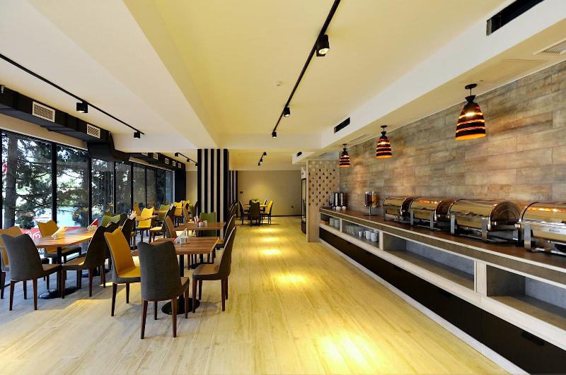 Jazz Hotel image