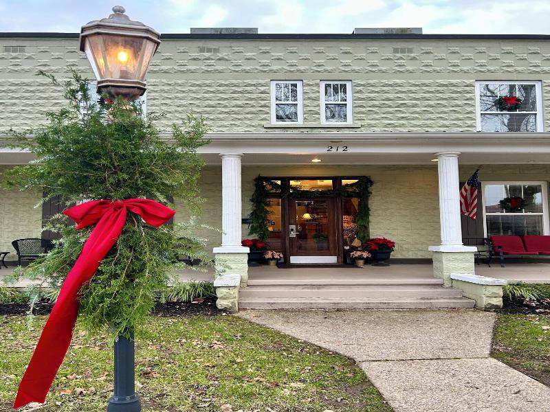 Grand Lux Inn