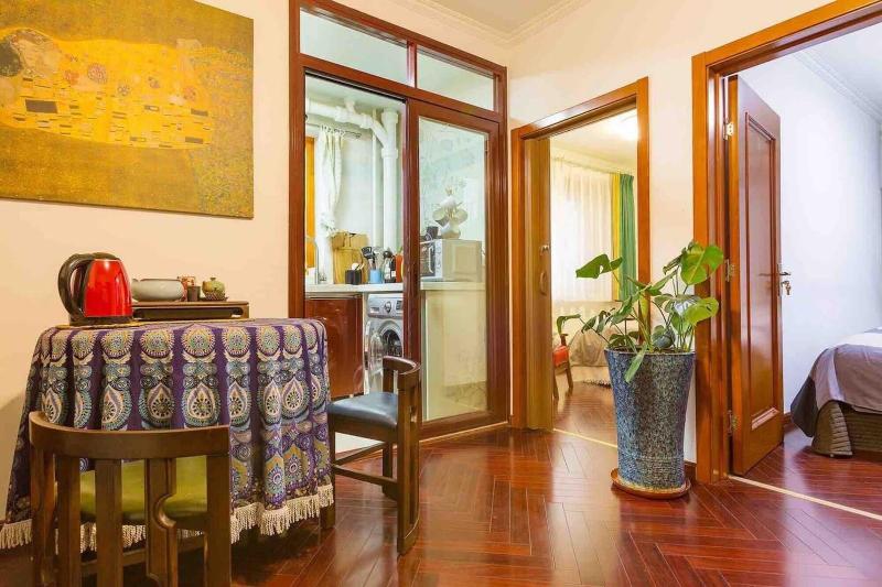 Splendiferous Apartment Wang Jing image