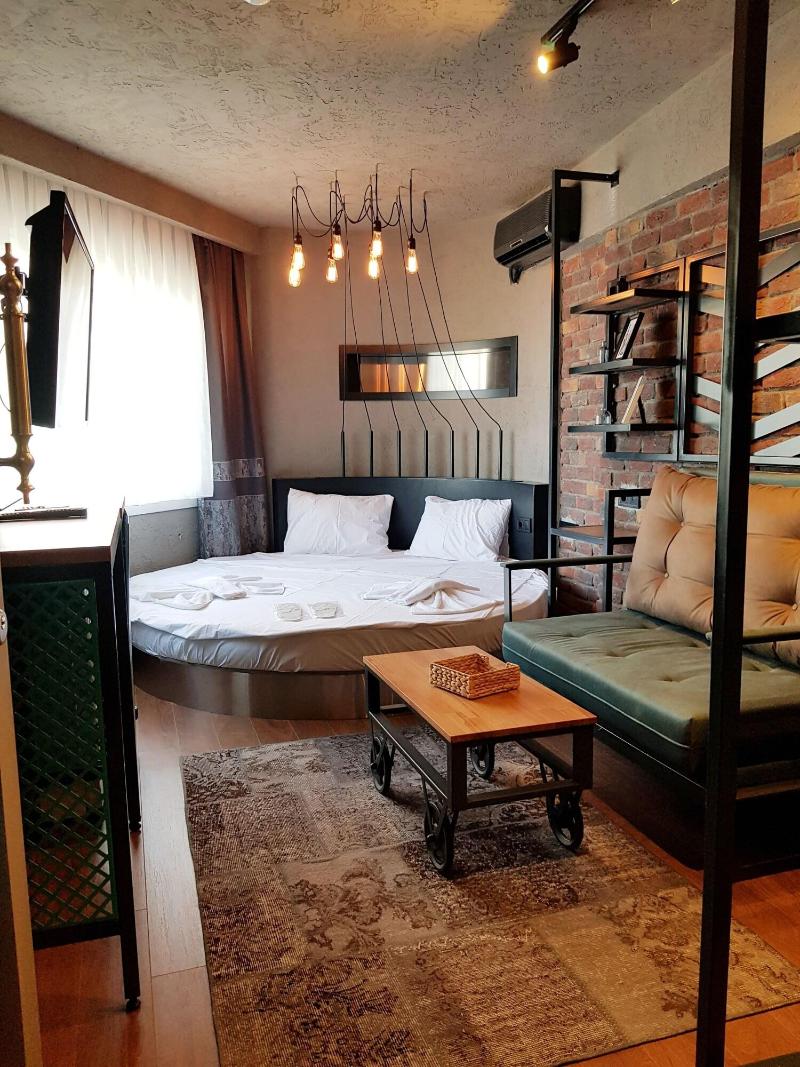 Mansion Gorki image
