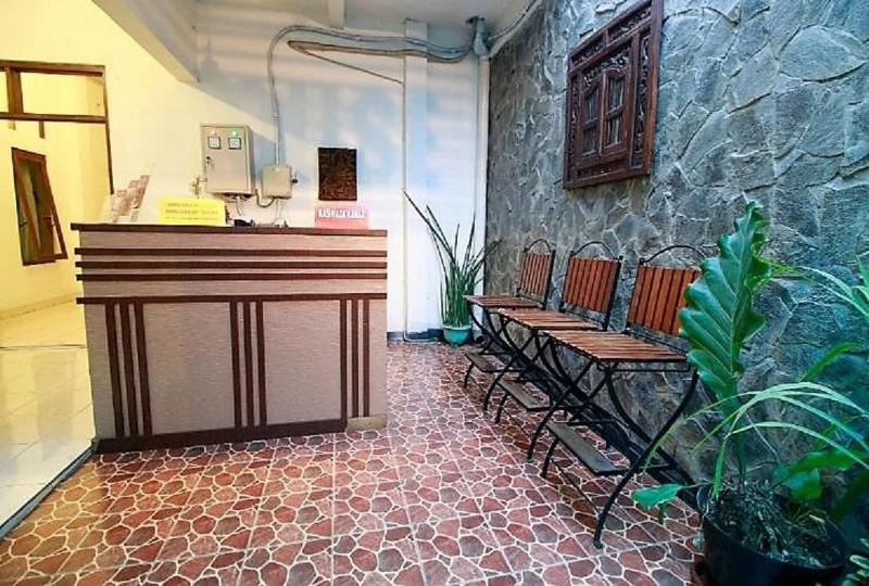 418 Setra House image