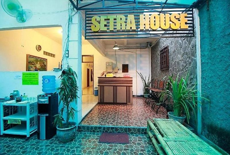 418 Setra House image