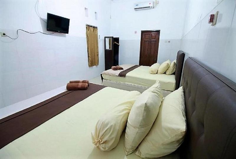 418 Setra House image
