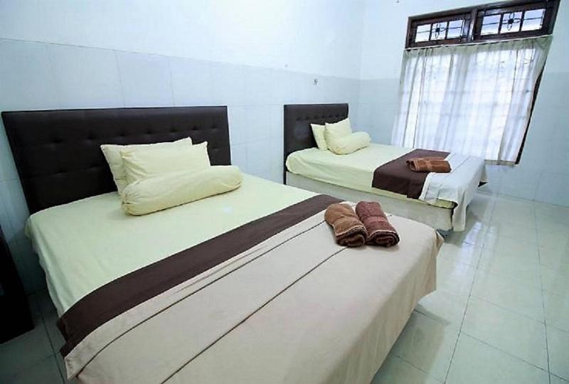 418 Setra House image