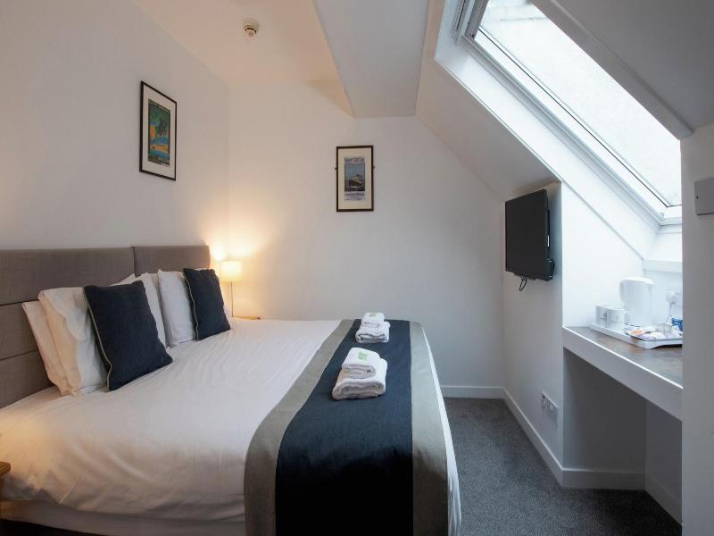Ferry Inn Stromness image