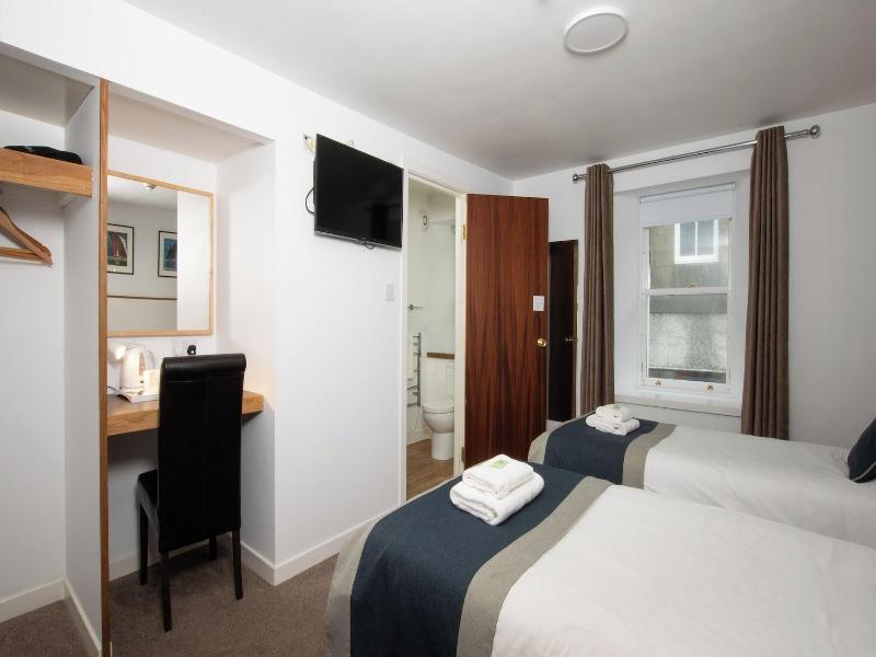 Ferry Inn Stromness image