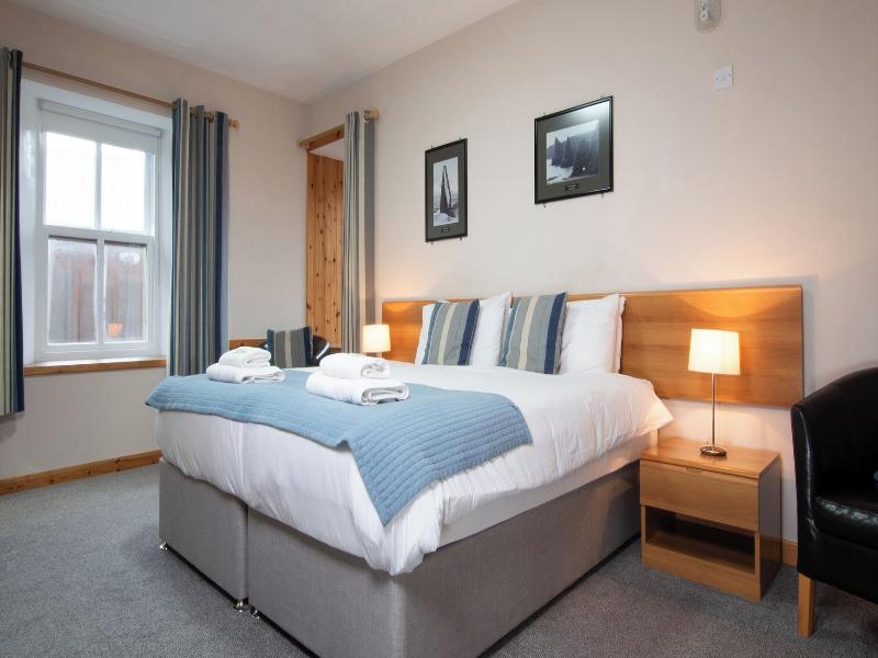 Ferry Inn Stromness image