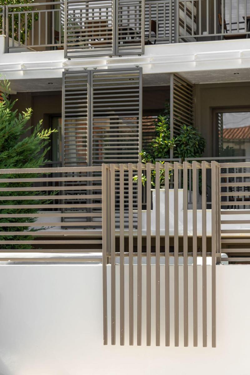 Eco Green Residences Suites