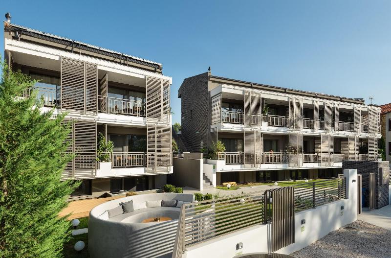 Eco Green Residences Suites