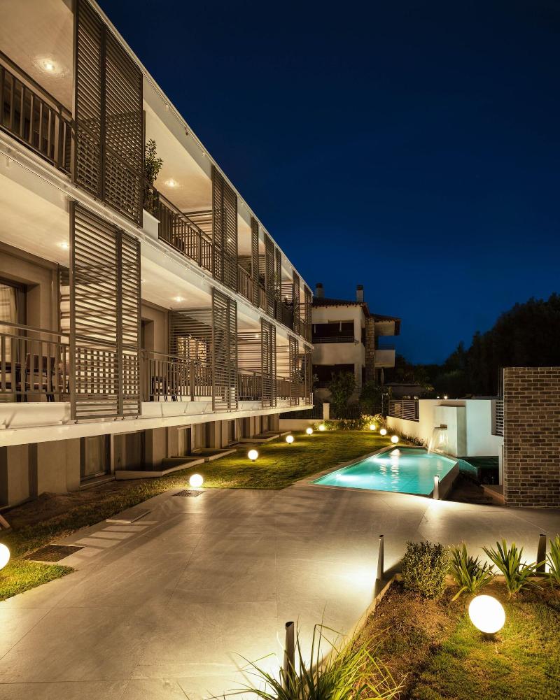 Eco Green Residences Suites