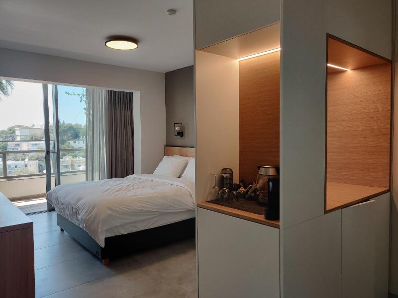 Luxury Suites By Notaly Ariel image