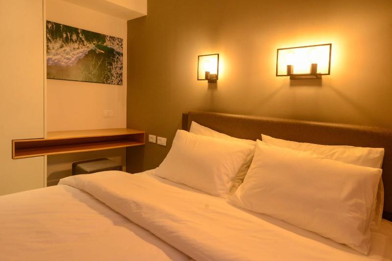 Luxury Suites By Notaly Ariel image