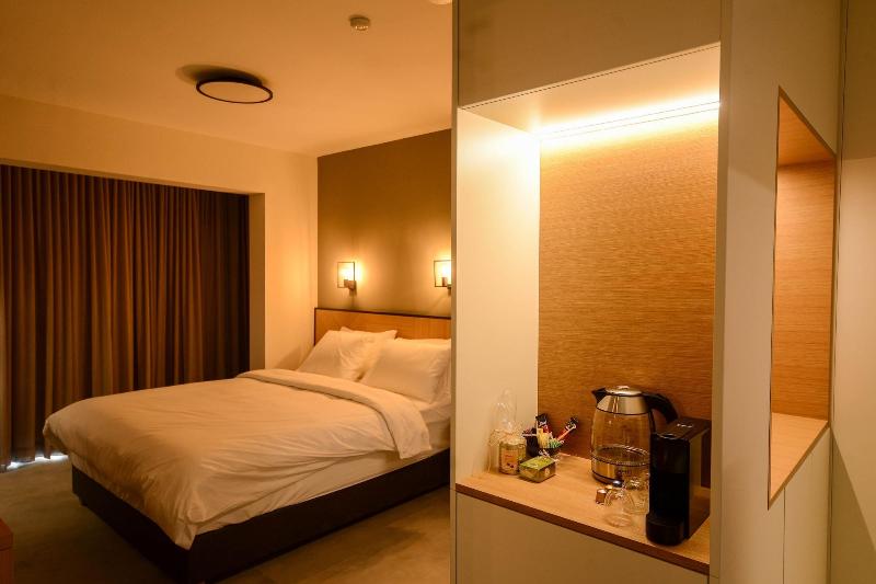 Luxury Suites By Notaly Ariel image