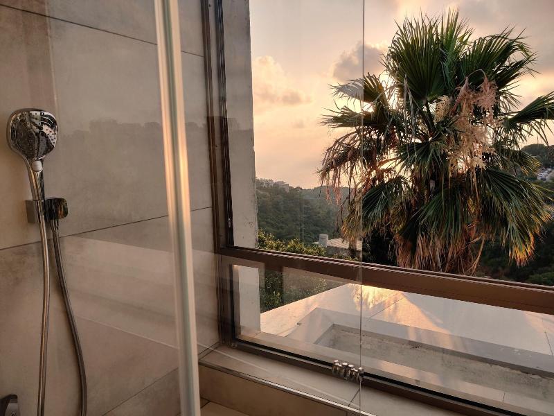 Luxury Suites By Notaly Ariel image