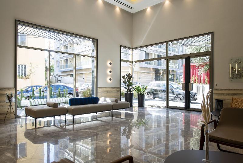 Zur Studios Suites image