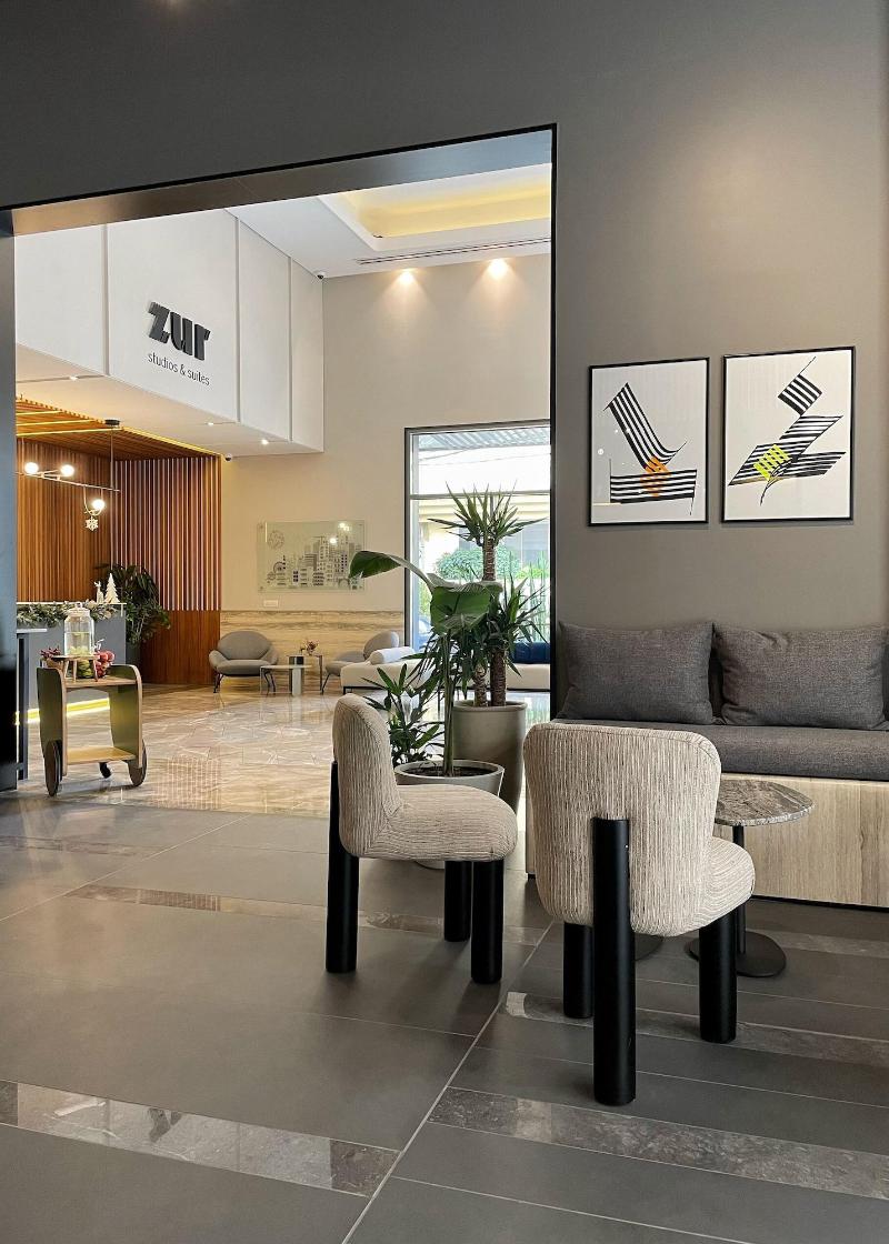 Zur Studios Suites image