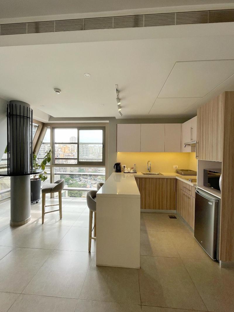 Zur Studios Suites image