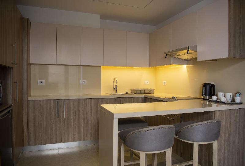 Zur Studios Suites image