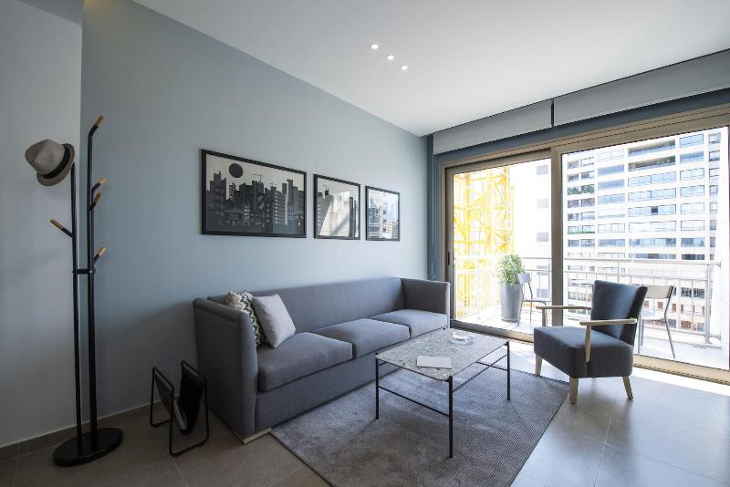 Zur Studios Suites image