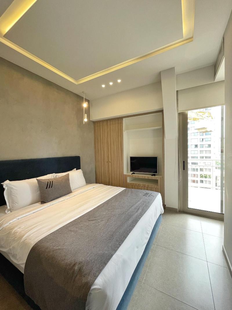 Zur Studios Suites image