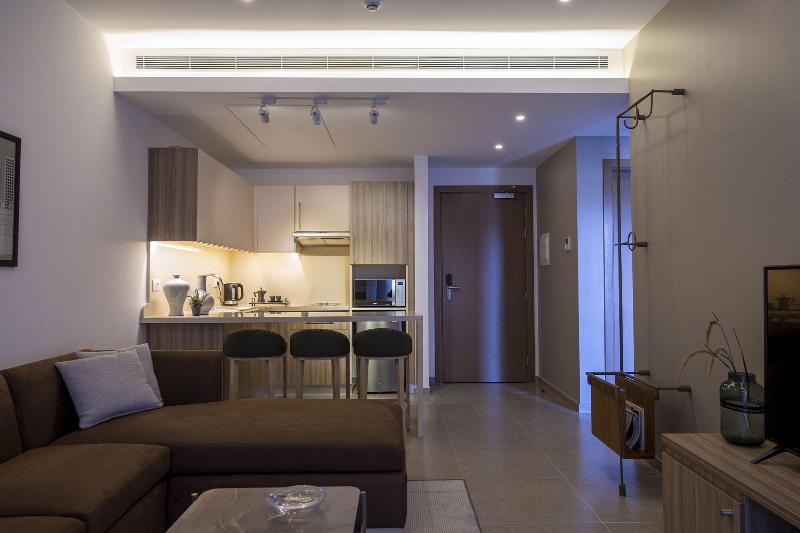 Zur Studios Suites image