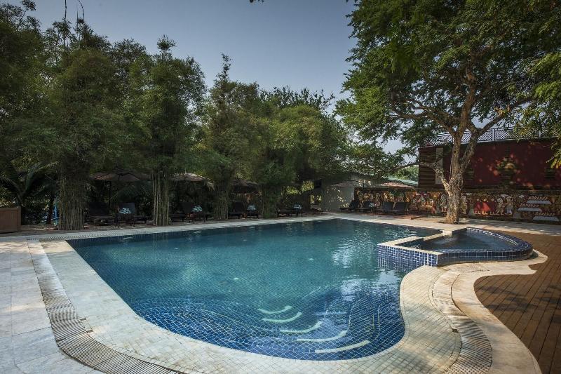 Royal House Hotel